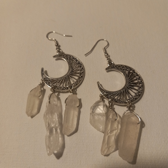 ๐ crecent moon quartz crystal earings - Picture 7 of 13
